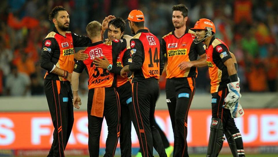 sunrisershyderabaddefeatroyalchallengersbangaloreby35runsinipl2017