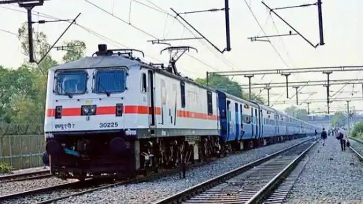 53 trains cancelled on Oct 27-28 as Cyclone Arnab disrupts rail services