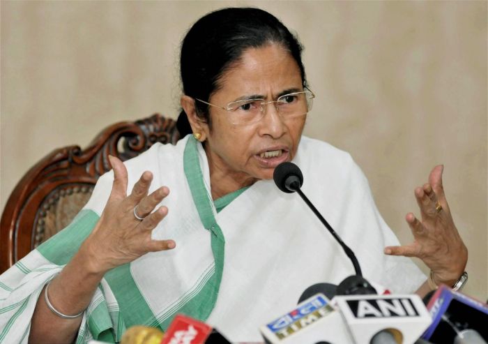 mamatabanerjeeaccusedbjpoftargetingmotherteresafoundedmissionariesofcharity