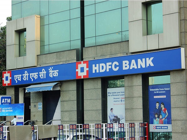 hdfcbankwarnscustomersofcyberfraudhereshowtoavoidlossofmoney