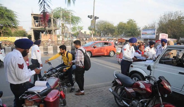 caughtfortrafficviolationinmohali?bracefor2hourcommunityservicealongwithpayingchallan