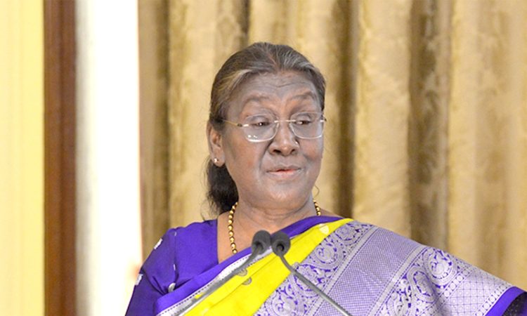 presidentdroupadimurmubeginstwodayvisittotelangana