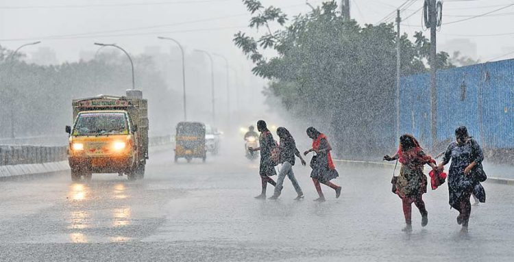 heavyrainslikelytocontinueinhyderabad