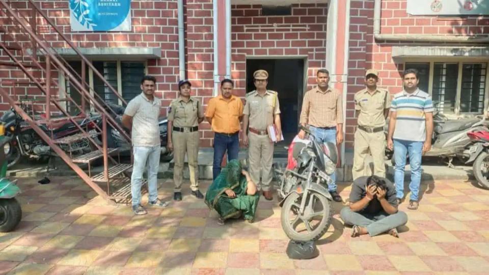 Excise Dept arrests two persons for drug peddling in Hyderabad