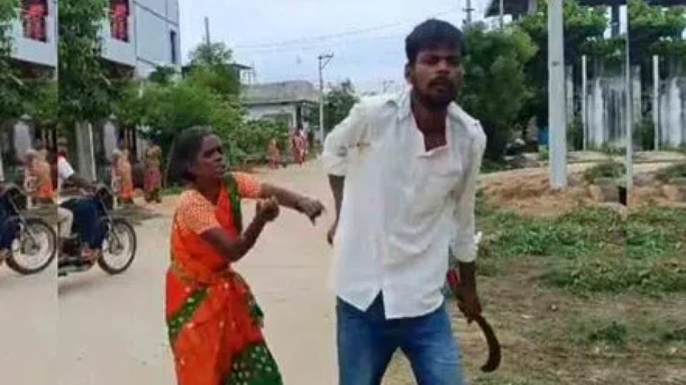 manattackstiffincentreownerforrefusingtomakedosa