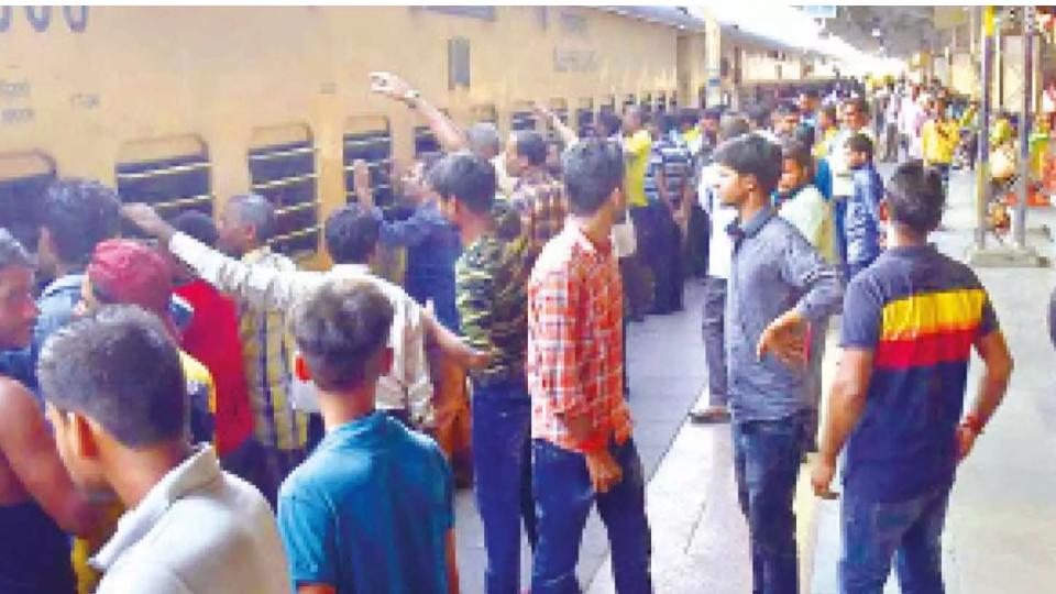 Hyderabad bus and railway stations see rush ahead of Dasara