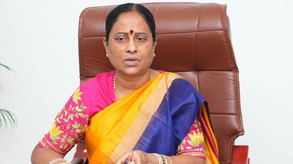 Congress High Command asks Konda Surekha to Resign as Minister