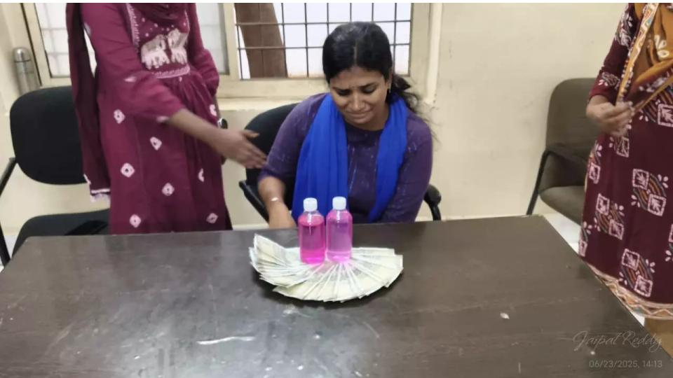 ACB arrests GHMC official for accepting Rs 15000 bribe