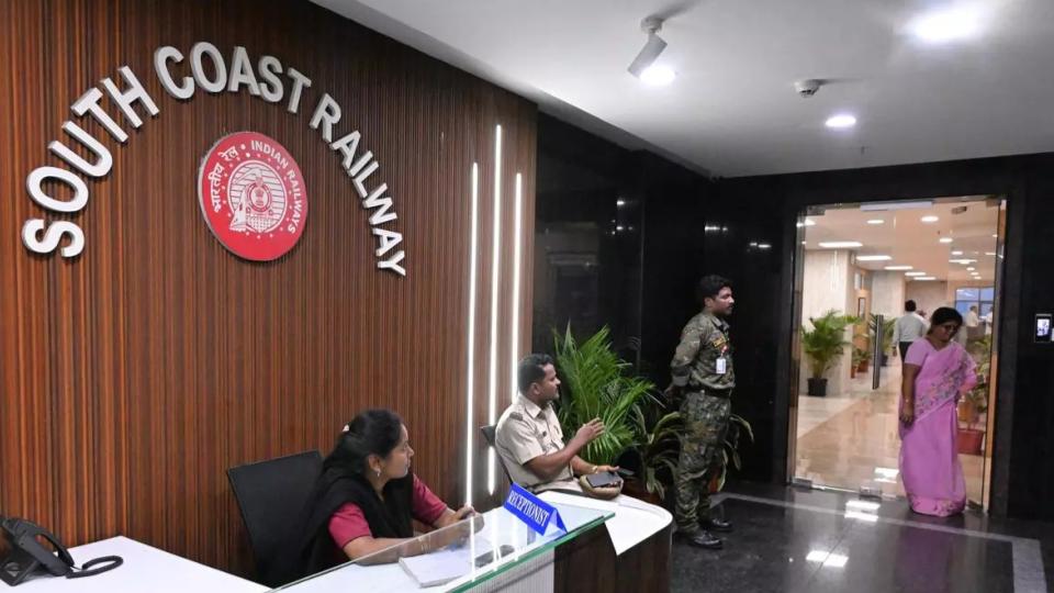 southcoastrailwayzonebecomesoperational