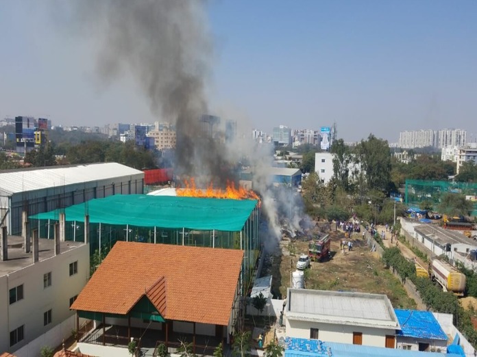 firebreaksoutatfoodcourtinmadhapur