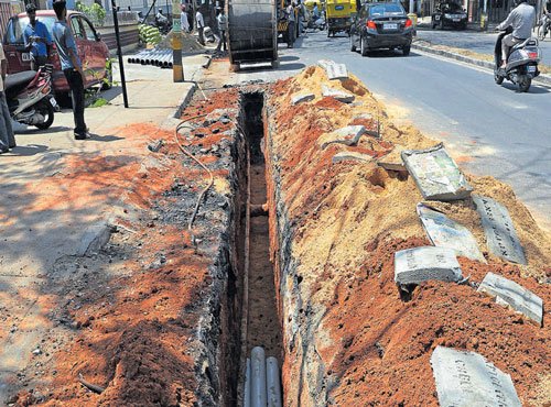 ghmcimposesbanonroadcuttinganddigginguntilfurtherorders