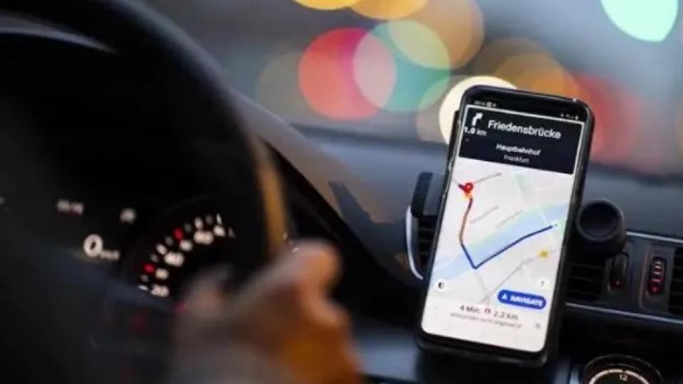 Traveller alleges cab driver charged Rs 1,500 for Rs 900 ride at Shamshabad Airport