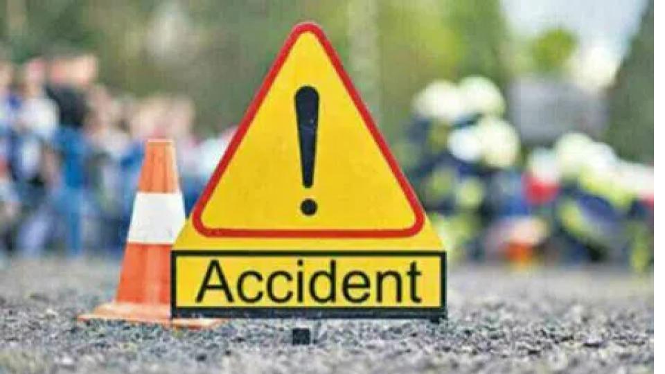 Youth killed, two injured as car crashes into pole in Balanagar