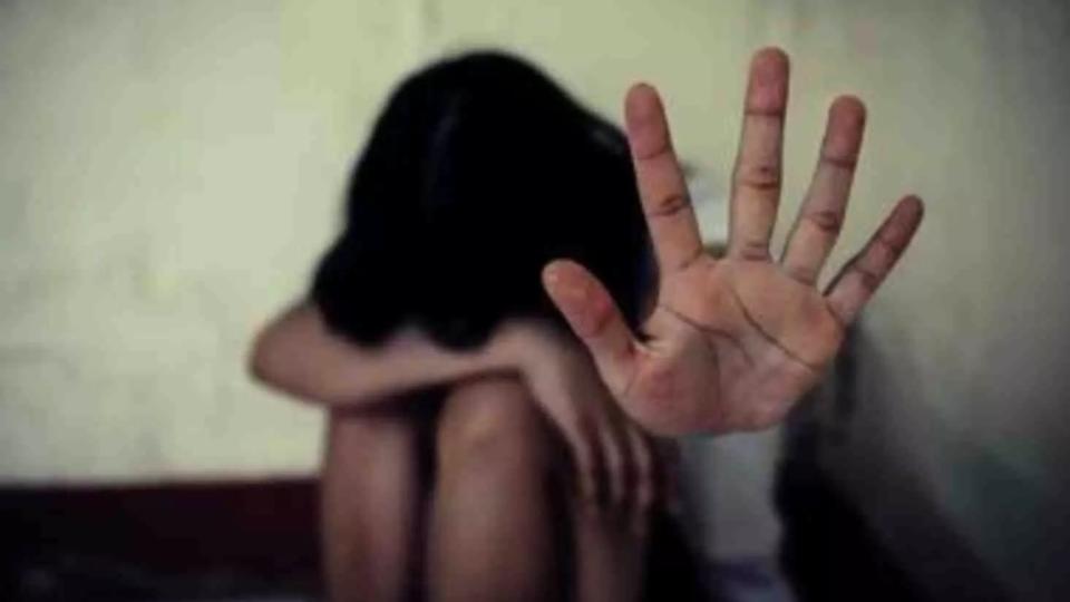 Man booked under POCSO for sexually harassing daughter in Borabanda