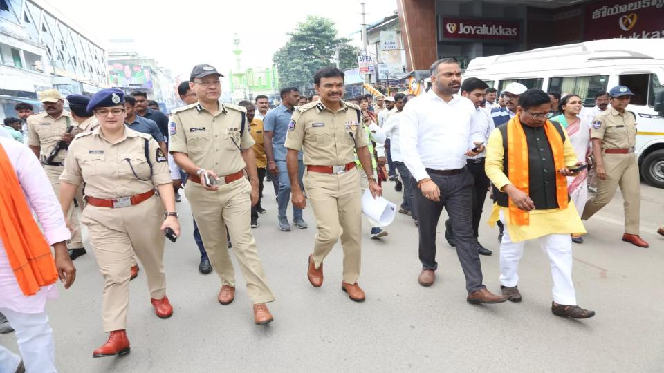 Ganesh immersion route inspected by Hyderabad city Police