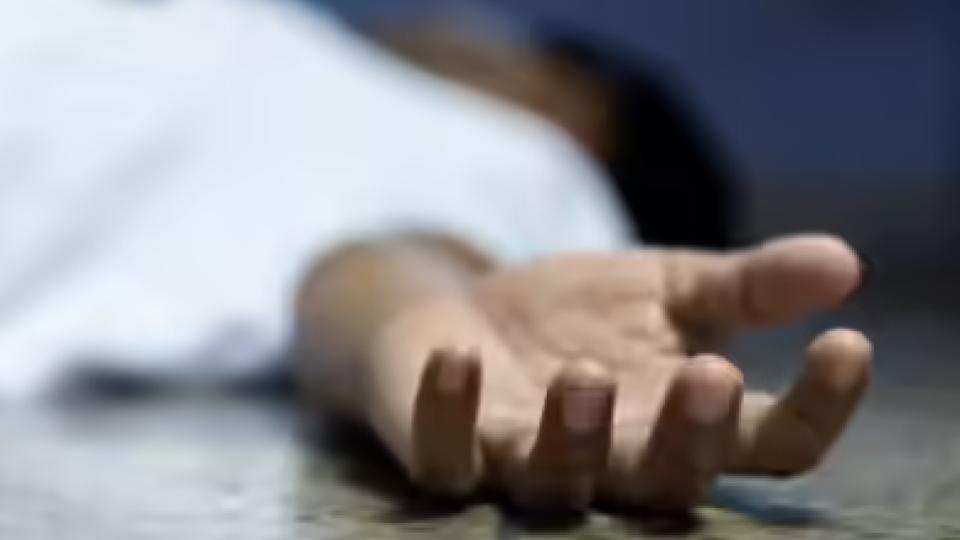 Man Jumps From 16th floor of a building in Shaikpet, Dead