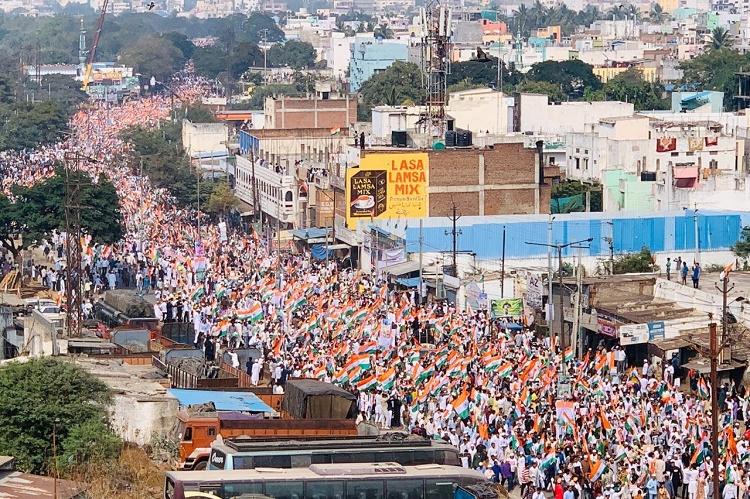 lakhsofpeopleattendedthetirangarally