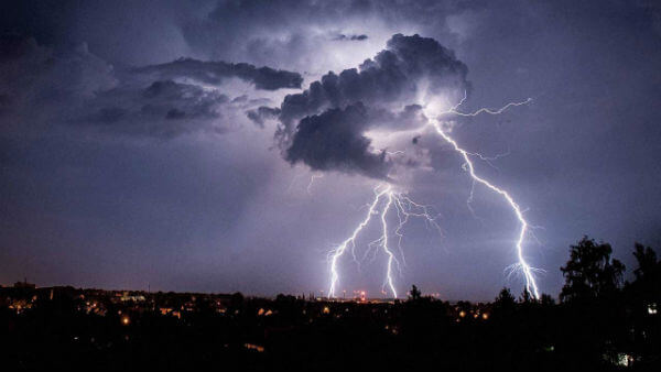 Medak woman killed as lightning strikes, son injured