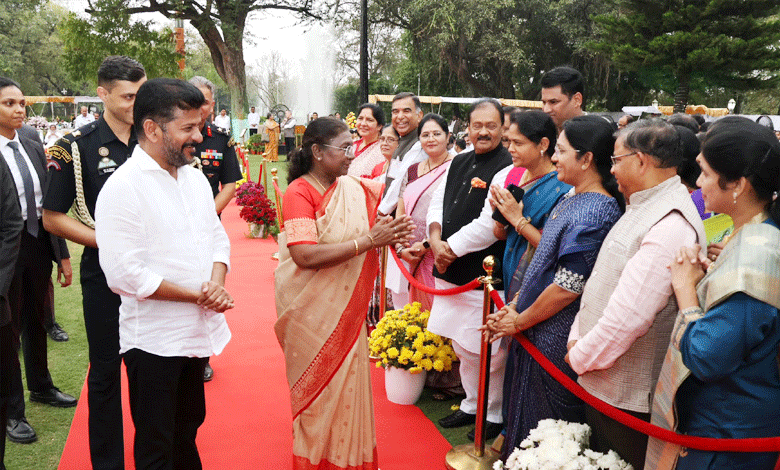 presidentmurmuhosts‘athome’eventatrashtrapatinilayam