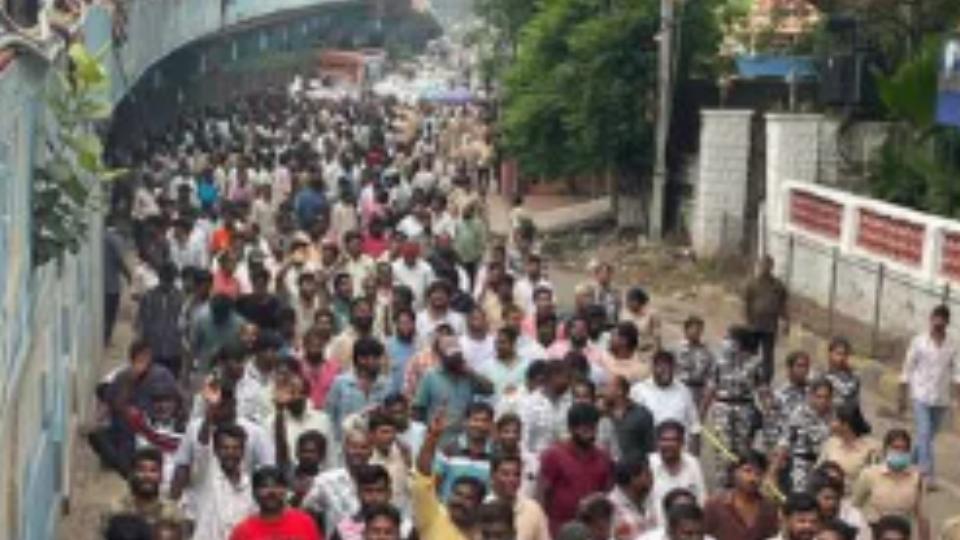 GHMC garbage workers rally in Hyderabad city over demands