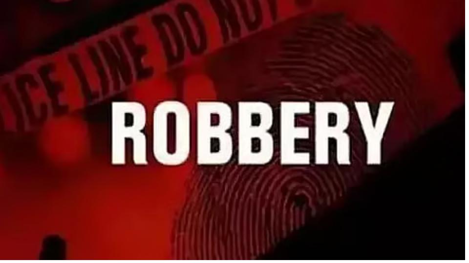 Burglars loot Rs 20 lakh cash, gold from house in Attapur