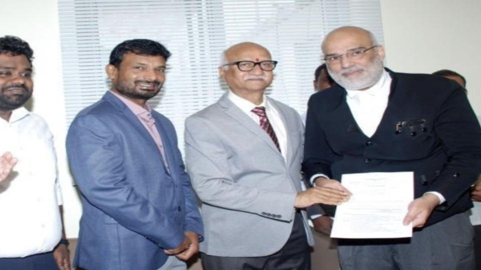 telanganagovtappointsfirstadditionalagfromminoritycommunity