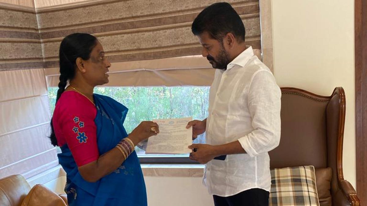 kondasurekharequestscmtograntfundsformedaramjatara