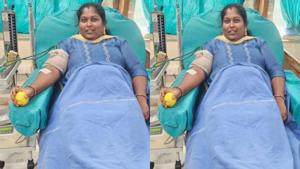 Woman donates blood on wedding anniversary in Siddipet