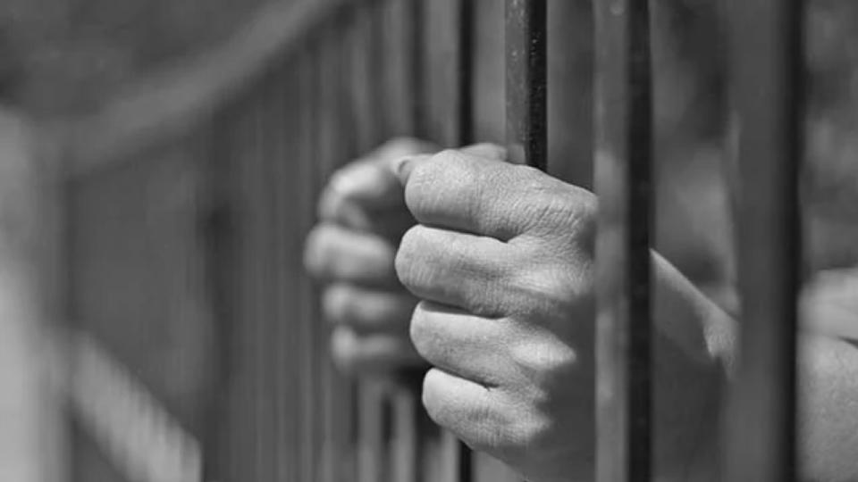 Prisoner escapes from Cherlapally jail, caught soon after