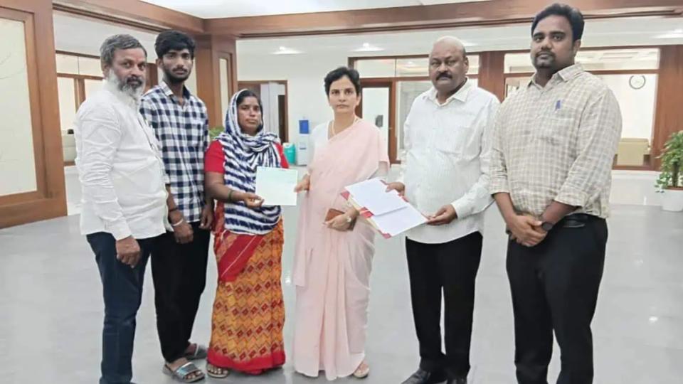 Telangana govt bears repatriation cost for deceased migrant worker