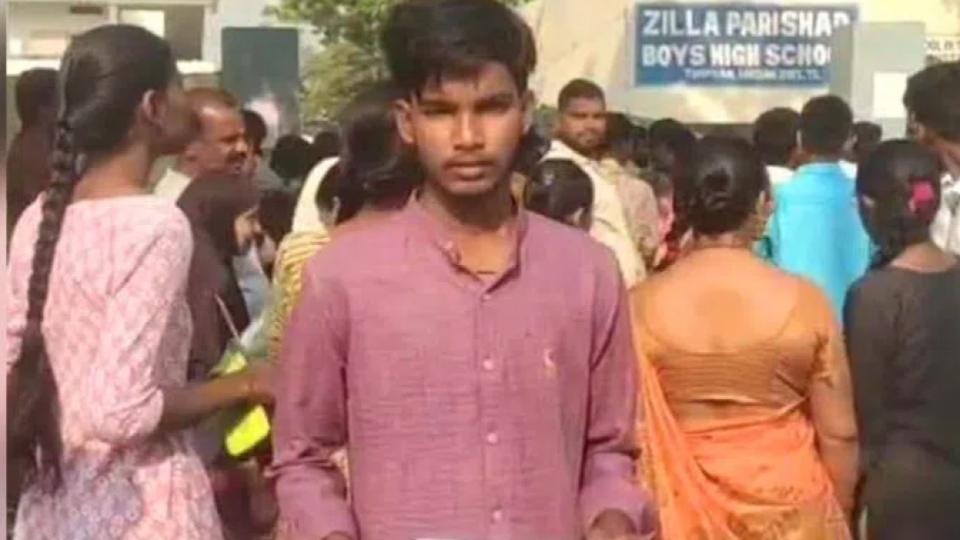 Son appears for SSC exam hours after father dies in Medak road accident