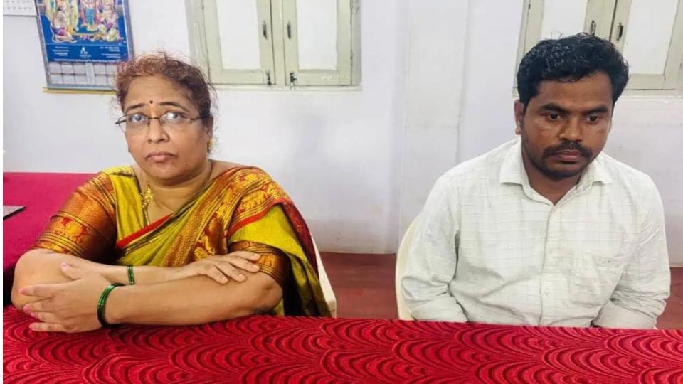 ACB arrests two govt employess for Rs 50,000 bribe in Ranga Reddy District