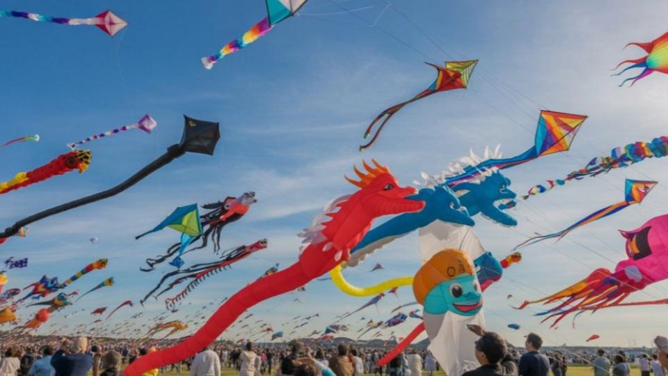 Seventh International Kite Festival Begins At Parade Grounds