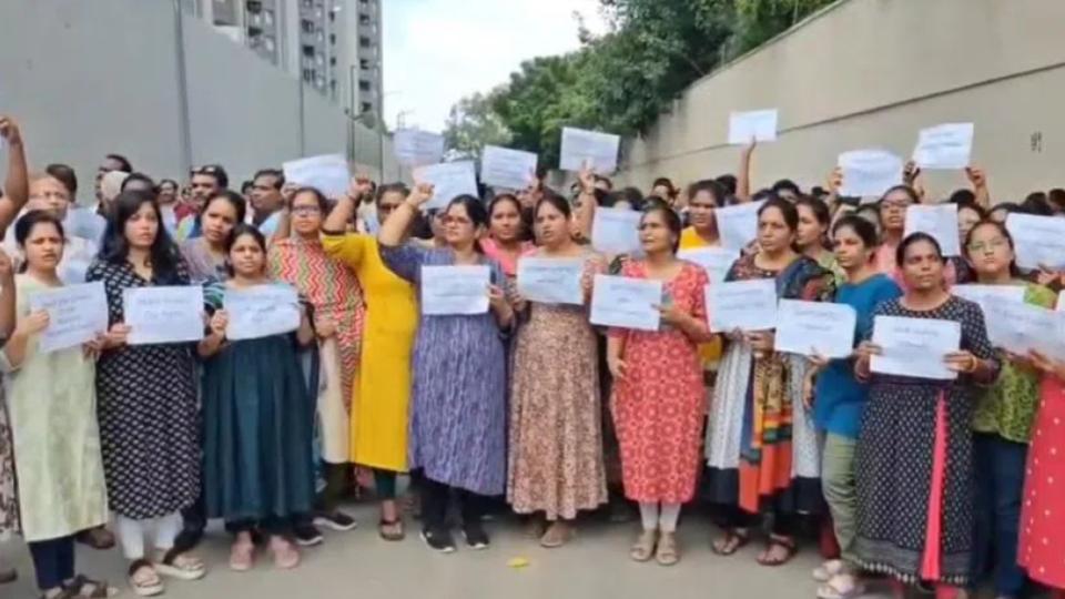 Video of Locals oppose Muslim graveyard proposal in Erragadda 