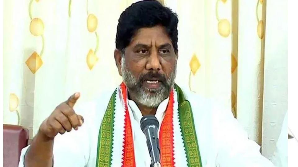 bhattiasksredcoofficialstoencourageuseofsolarpanelsintelangana