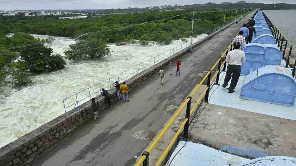 307 people relocated to safer place due to Himayat Sagar gates open