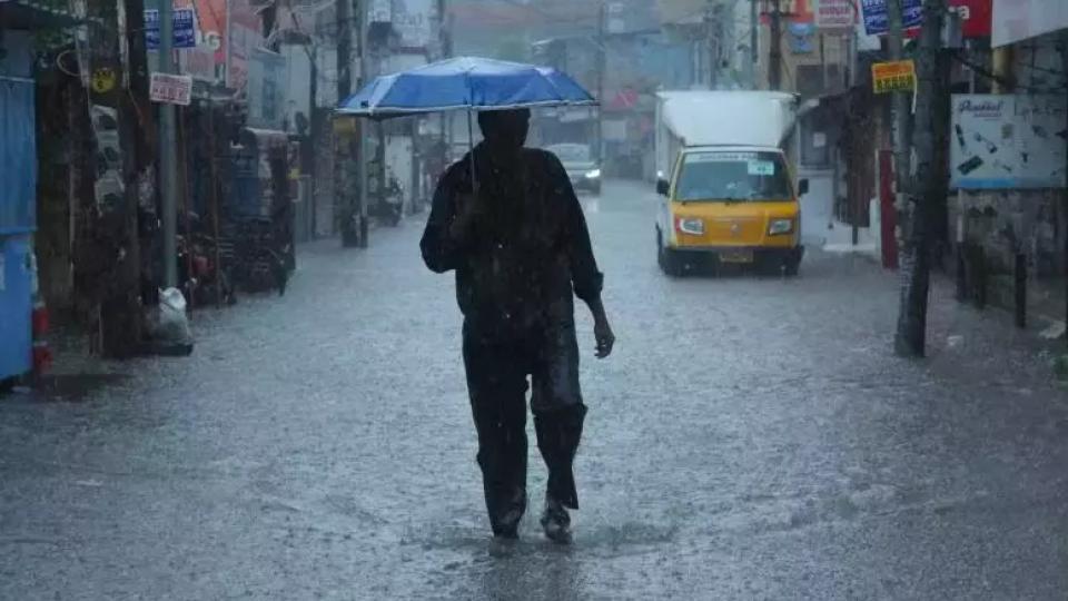 Rain likely in Hyderabad city within two hours, thunderstorms expected