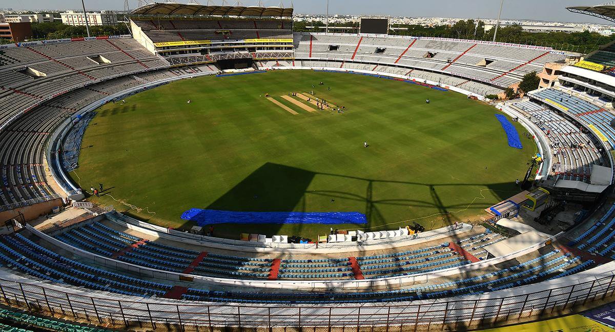 indvseng:schoolkidshavegalatimeathyderabad’suppalstadium