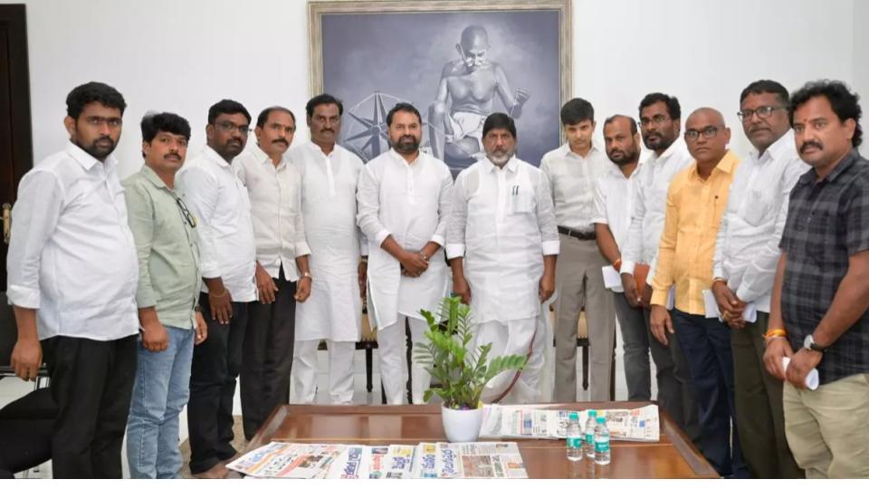 Telangana Electricity Artisans Calls Off Strike