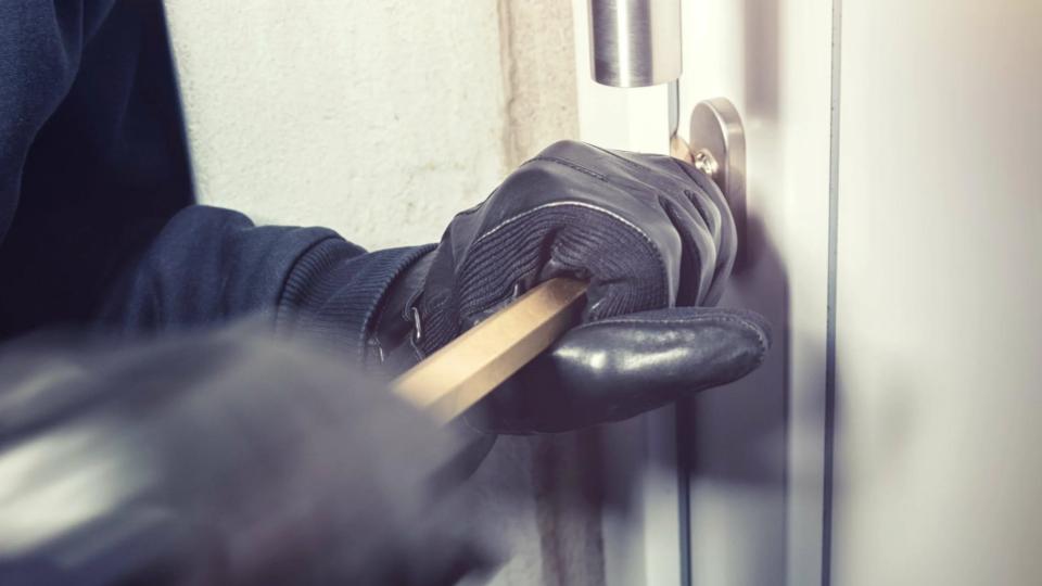 Chaddi gang strikes in Mancherial, two burglaries reported