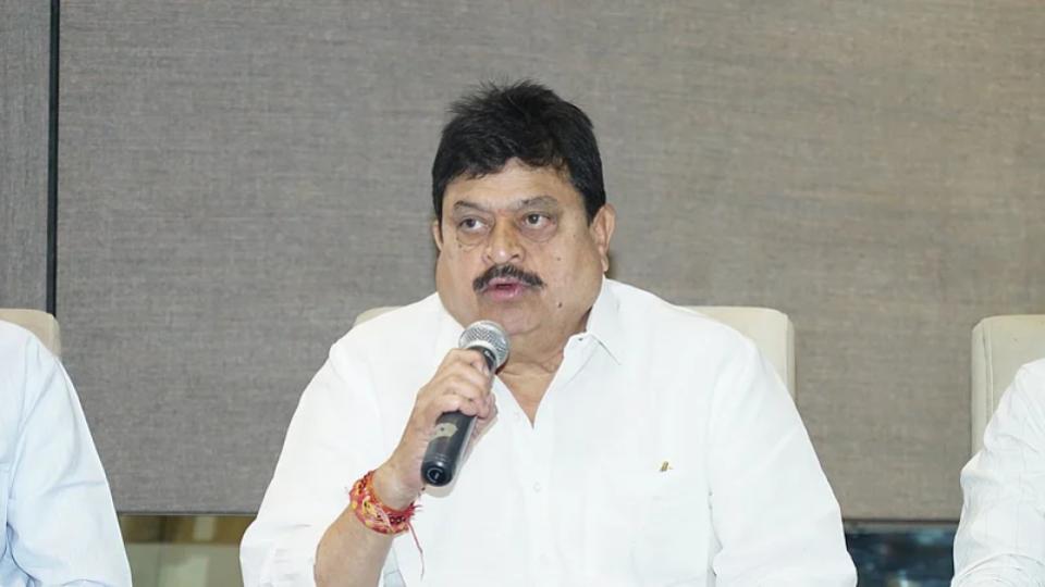 Ramchander Rao Accuses Telangana Govt of Betraying Students