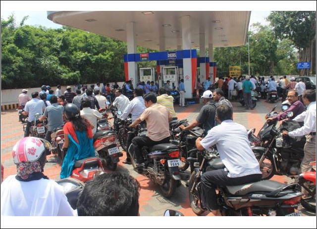 petrolbunksgoontwodaystrikeintelangana