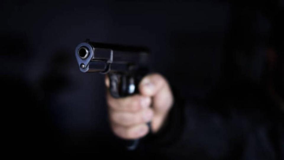 Gun scare at Raidurgam pub triggers panic among customers
