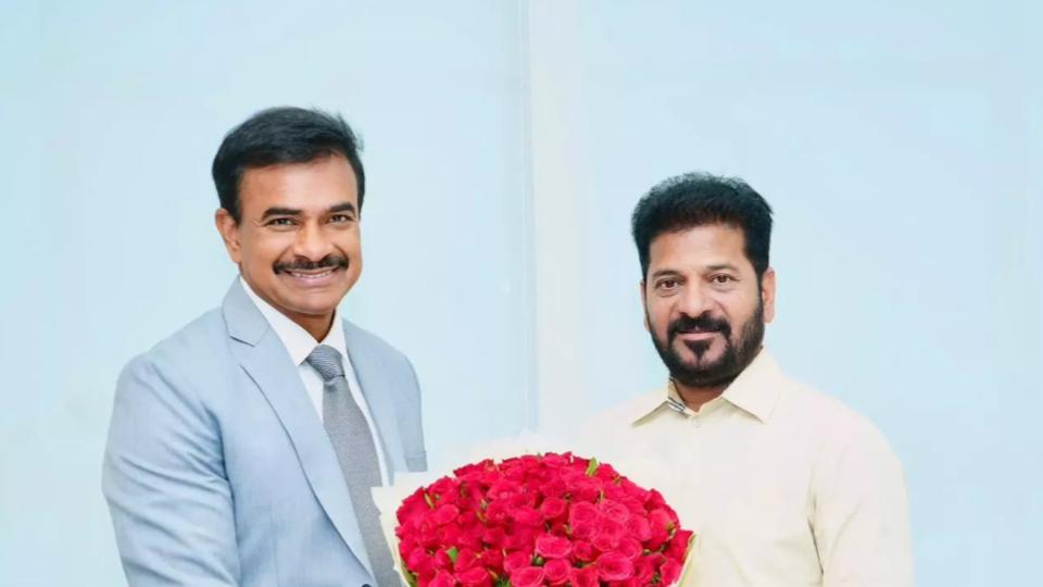 Newly Appointed DGP CV Anand Meets CM Revanth Reddy