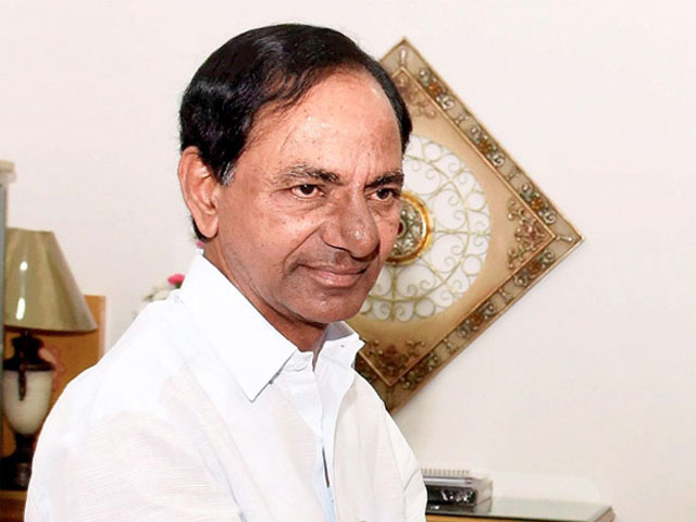 aheadofcabinetreshuffletelanganacmchandrasekharraogetsgoodiesfromcentre