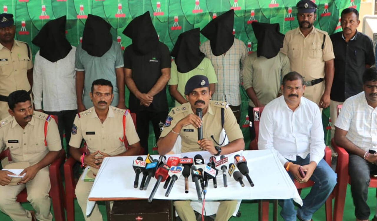 Kothagudem police seizes ganja worth Rs 3.49 crore, six arrested