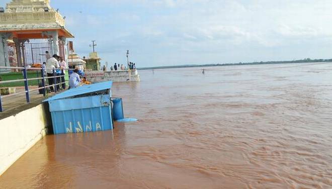 godavaricrossessecondwarninglevelinbhadrachalam