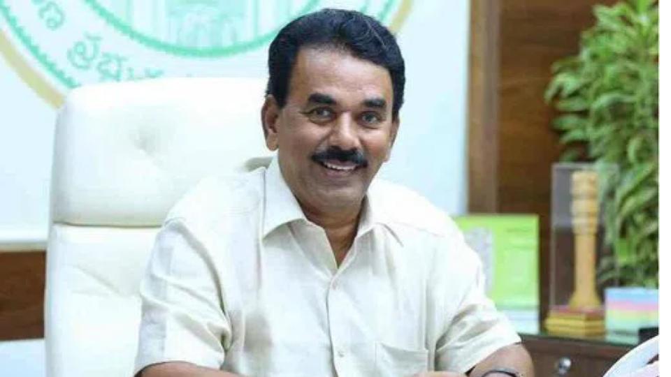 Jupally conducts surprise inspection at Haritha restaurant in Begumpet