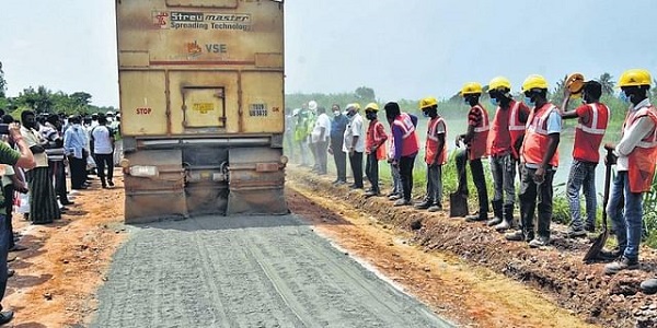 hyderabadbasedfirmgivesdemoforecofriendlyroadinandhrapradesh