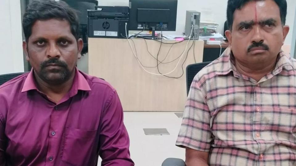 ACB Nabs 2 Nizamabad Municipal Employees in Rs 15K Bribe Case
